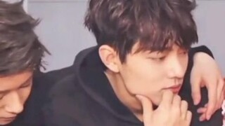 真就是弟弟行为，不知道有多少人隔着屏幕羡慕夏之光能摸肖战的手