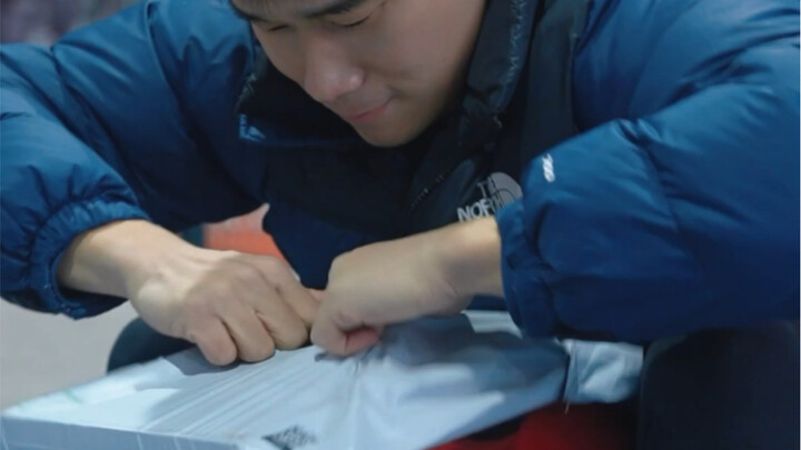 พื้นรองเท้าสำคัญกว่าตัวรองเท้าเหรอ? วันนี้พื้นรองเท้าสั่งทำมาถึงแล้ว มาดูกันเลย #นักกีฬา #เป่ยถี่หาง