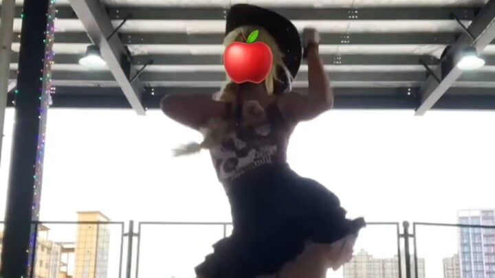 Hãy đến xem aj nhảy Spicy nhé!
