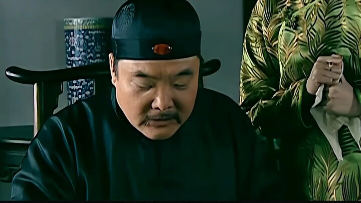 A wealthy local landowner hired an imperial chef to prepare a full-month celebration banquet, only t