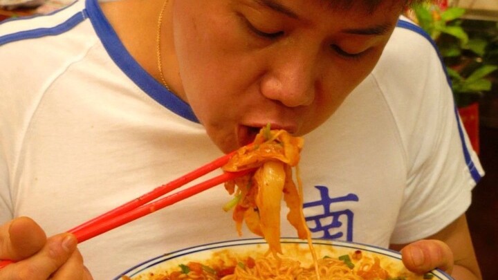 วิธีกินบะหมี่สำเร็จรูปแบบเทพ! อร่อยจนเพื่อนยังอิจฉา! เปรี้ยวเผ็ดเปิดปาก! รสชาติเด็ดสุดๆ ไม่เชื่อก็ลอ