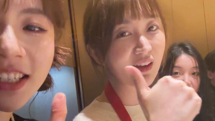 Give my life a big thumbs up!!