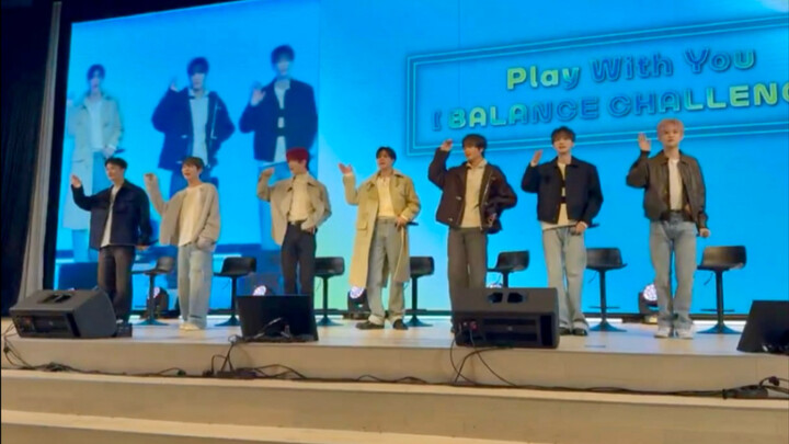 Mùa đông năm nay cũng có tuyết đầu tiên Cha! Thử thách nhảy "Tuyết Đầu Tiên" của NCT DREAM tại buổi 