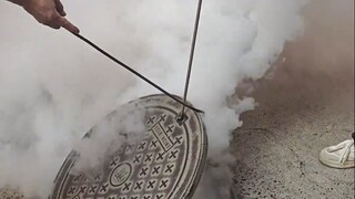 Watching them destroy this thing is so relaxing!