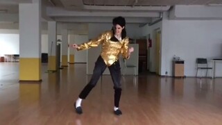 Đây là nữ ca sĩ bắt chước MJ có giọng nói lưu loát nhất mà tôi từng thấy.