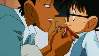 Heiji: Thuốc mê của cậu không có tác dụng với chúng tôi. Conan: Tại sao nó không có tác dụng? Tác gi