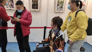 Adegan merapikan Zhongli di Pameran Kunang-Kunang Guangzhou