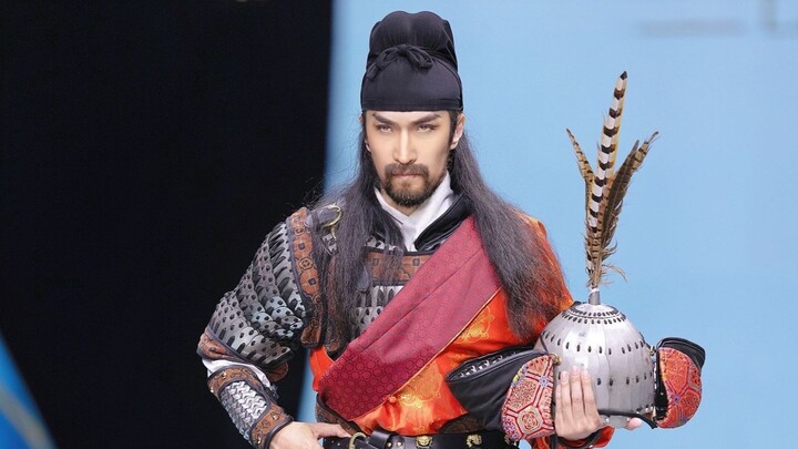 บุคลิกของชายหนุ่มจีนไม่ควรเป็นแบบ "กินลูกพีชแล้วเย็นชื่นใจ" แต่ควรมีลักษณะเช่น "ซื่อสัตย์ กล้าหาญ โอ