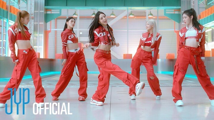 ITZY - CAKE (english sub)