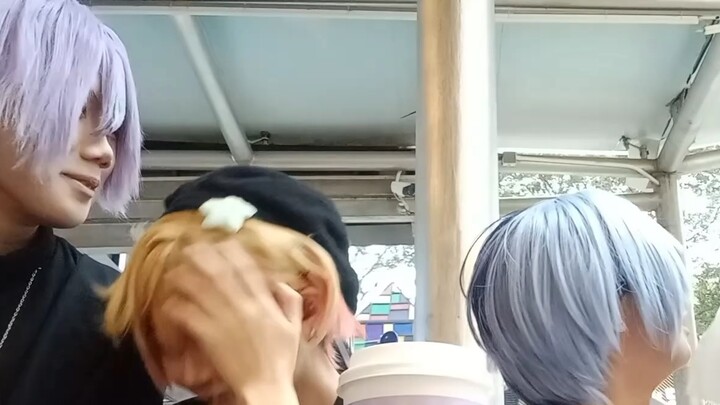 Phần tiếp theo có đôi chút kỳ lạ.