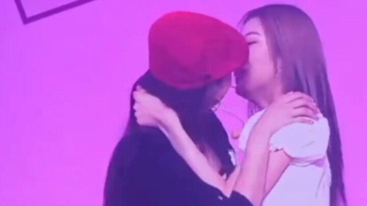 Tôi ăn ngon thế này, tôi hạnh phúc quá!! Chạy tiếp sức bobo của TWICE!