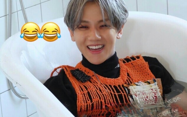 [Bian Boxian] 190925: A sweet behind-the-scenes clip of SuperM’s photoshoot