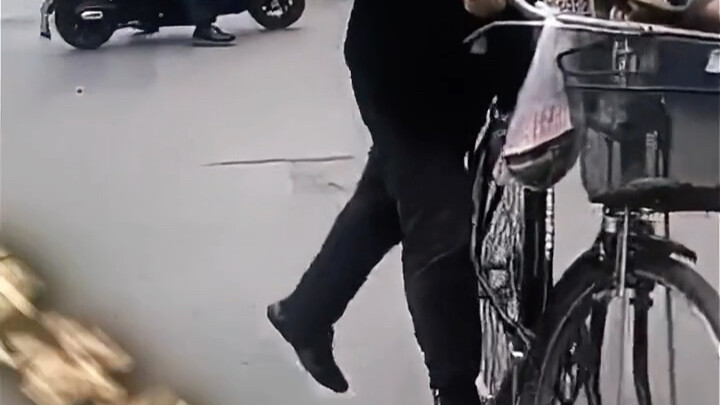 Thanh lịch không bao giờ lỗi mốt