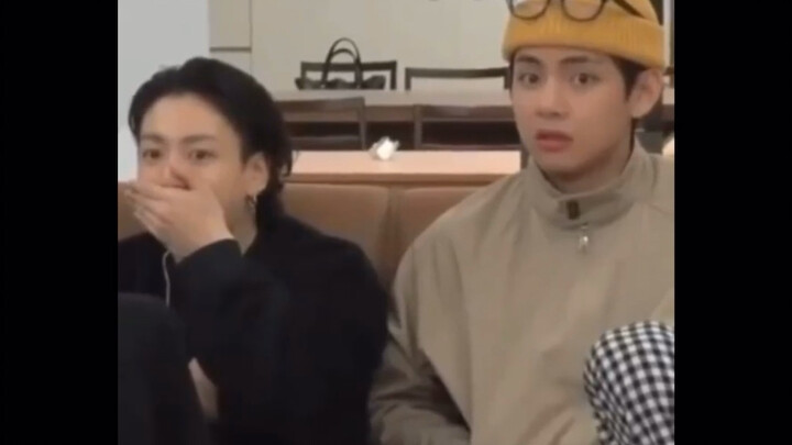 ชุดแป้งดูเลย ฮ่าๆ ขำตายแล้ว ฮ่าาาาา