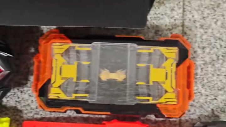 I found another CSM belt! This box of goods is indistinguishable from a brand new one. A large numbe