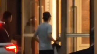 2024.08.14【王一博】珠海飞北京 一大早出发，深夜北京到达，辛苦了！