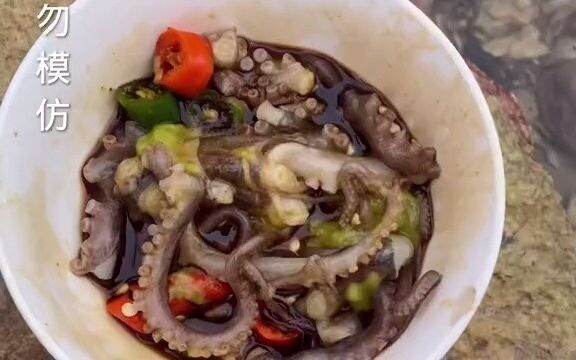 เมื่อน้ำทะเลลดลง ก็จะเผยให้เห็นอาหารทะเลแสนอร่อยมากมาย ตามล่าความทรงจำเก่าๆ แล้วมาดูกันให้เต็มอิ่มไป