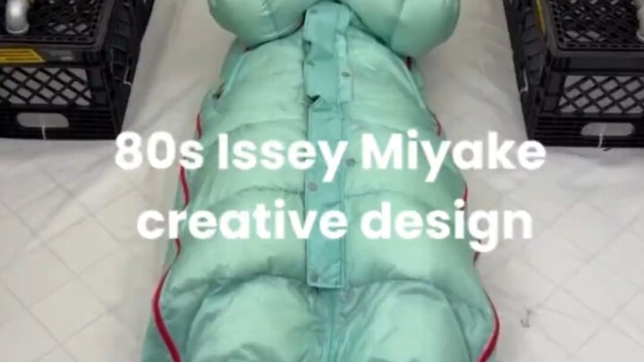 1980s Issey Miyake: avant-garde, practical, functionalist, and creatively designed #IsseyMiyake #iss