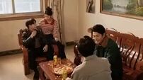 4. He left her for his first love, only after losing her did he kneel down and beg for forgivenes
