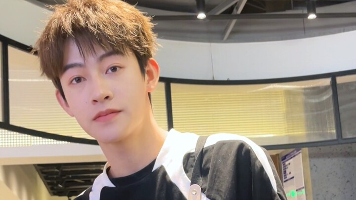 พี่ชายคงเพิ่งเจอลูกค้าแบบฉันเป็นครั้งแรกเลยสินะ