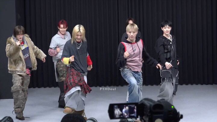 Position-Swap Version of UNIQUE, a slightly flustered mime—kkkk