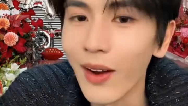 Fans of “Zhang Linghe” Have Made History by Pushing an Artist This Far: “Fans ‘Flip the Card’”