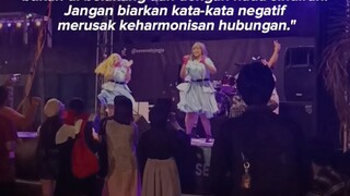 Tentang