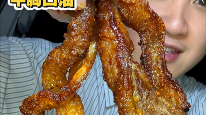 Làm một đĩa mỡ gầu bò, thơm nức luôn!!!