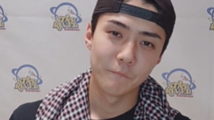 Wink or get married? Sehun: Get married? Not right now! When will it be possible? I don’t know eithe