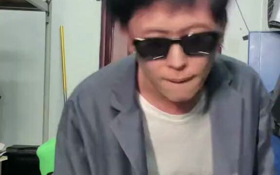 Dude, I’m late! If you like this video, I’ll go to the hospital tomorrow!