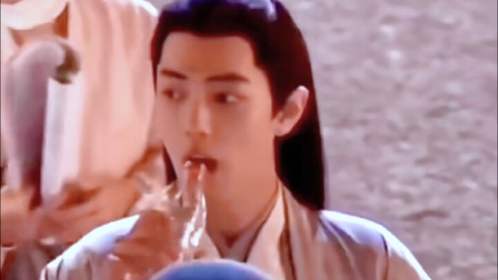 Shi Ying: Aku mau minum, aku kehausan banget nih sayang【Rumor Xing Shuo dari “Yu Gu Yao”】
