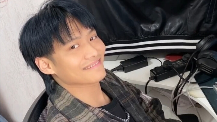 这是老弟一生中最难忘的一次生日