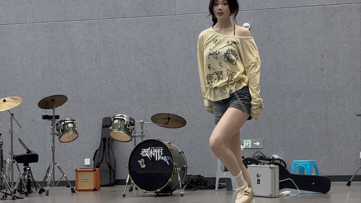 ถ้าฉันเต้นแบบนี้ ฉันจะผ่านวิชาเลือก Street Dance ได้ไหม?