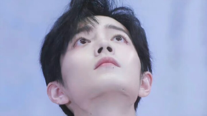 Back then, this face didn’t need any marketing to break into the mainstream and become the talk of t