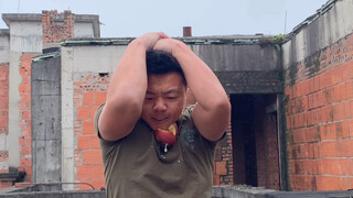 功夫狂人，脖子夹爆苹果，一拳打断钢筋水泥土条，臂力惊人