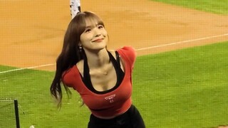 Pemandu sorak Lee Da-hye, "Lagu Semangat Huang Daren"