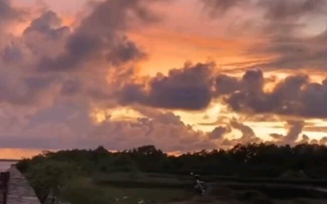 The spring breeze knows no romance, yet it stirs the heart of a young man.