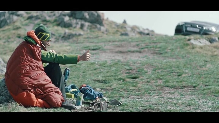 Odyssey's hilarious ad: Just give me a thumbs-up, and I'll come right to you!