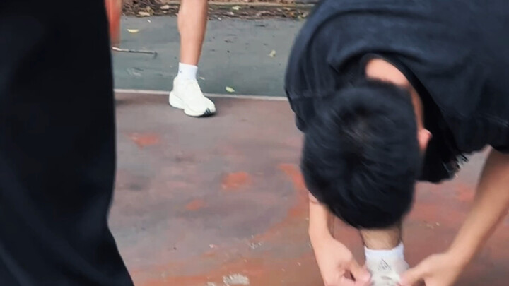 最后一个是你的庆祝动作吗？