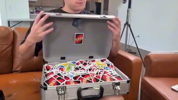 [UNO] This Is a High-Stakes Game!