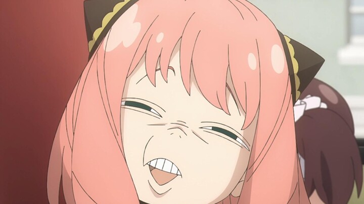 Ekspresi Anya ini bener-bener keren abis..