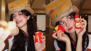 McDonald's restaurant is so nice for taking photos!