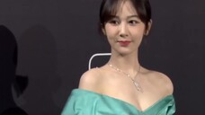 【Chinese Entertainment Star】Yang Zi's Sexy Red Carpet Show