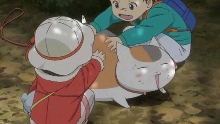 「夏目」没想到猫咪老师也有这一天，毕竟胖嘟嘟毛绒绒太可爱了