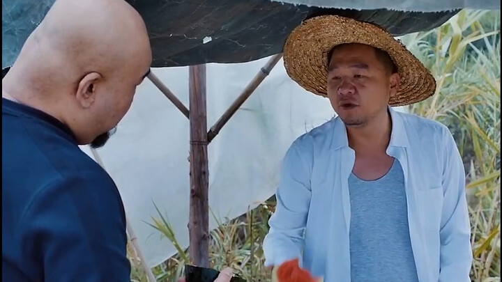 Rantai keuangan terputus di tengah-tengah pembuatan tato.