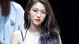 Sexy Angel [AOA] Kim Seolhyun's short skirt dance high energy collection
