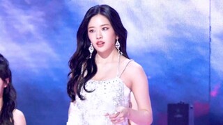 为什么总喜欢给安宥真穿裤子，酒杯腿能不能好好利用下？别人都不知道她身材这么好……