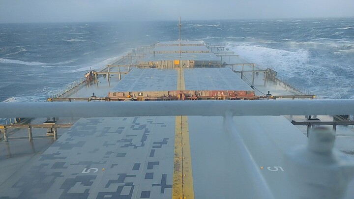 English channel to Bay of Biscay transit