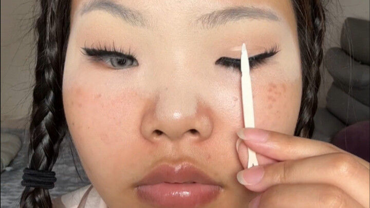 Nüwa said she molds her own face!