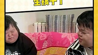 Jangan punya anak, kalian berdua.